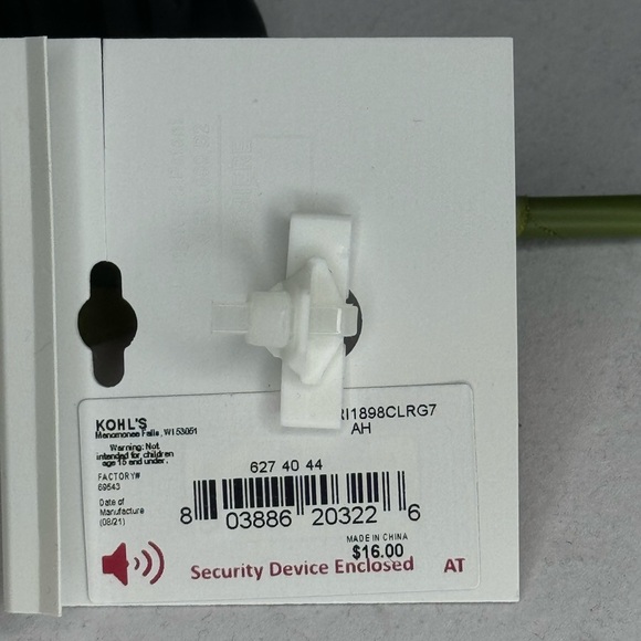 Lauren Conrad Rose Gold CZ Pave Heart Ring Size 7 only - Picture 5 of 5